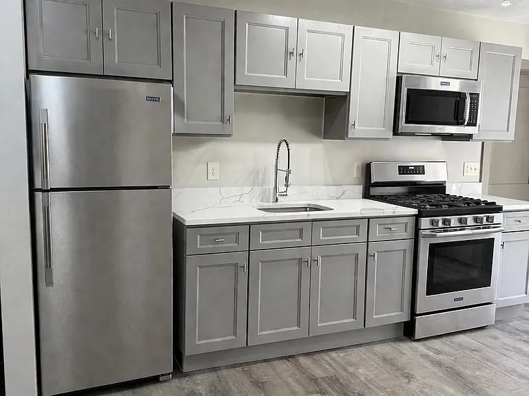 26 Newhall St #14 — Photo 2