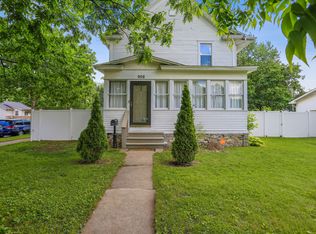908 N McKinley Ave, Champaign, IL
