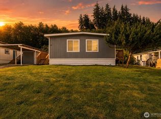 1019 Stanford Dr #16, Cosmopolis, WA 98537