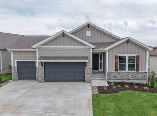 1128 SW Whitby Dr, Lees Summit, MO 64083