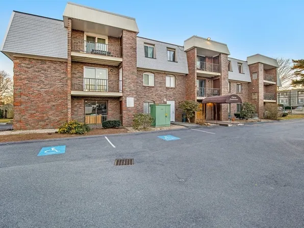 15 Oak Neck Rd #11, Barnstable, MA 02630