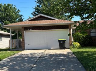 831 W Edgewood St, Springfield, MO 65807