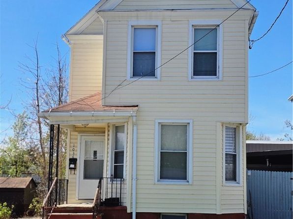 1036 Morris St, Utica, NY 13501