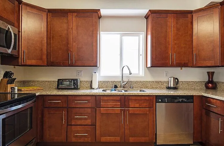 1228 S Saltair Ave #9 — Photo 1