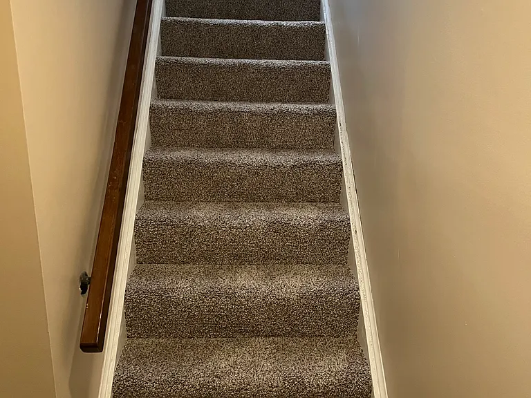 304 Bayberry Ln — Photo 2