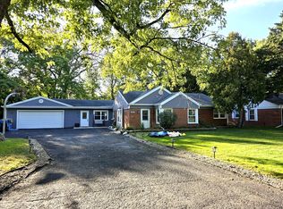 3898 Montgomery Dr, Crete, IL 60417