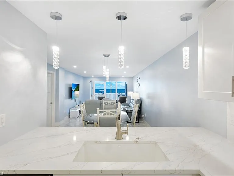 26000 Hickory Blvd #105 — Photo 8