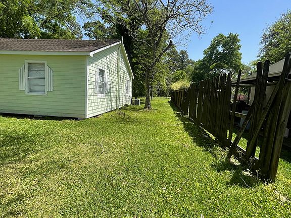 Huge walkway towards back of the residence