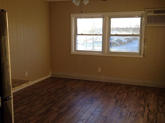5th image of 564 Estate Ln #22-3