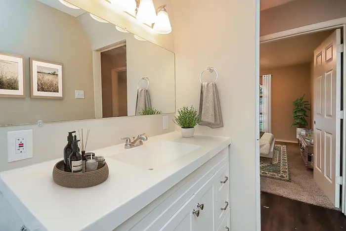 5211 Parkridge Dr — Photo 11
