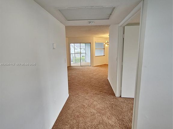 4th image of 2604 SE 19th Ct #202-A