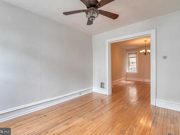 5th image of 179 Dupont St