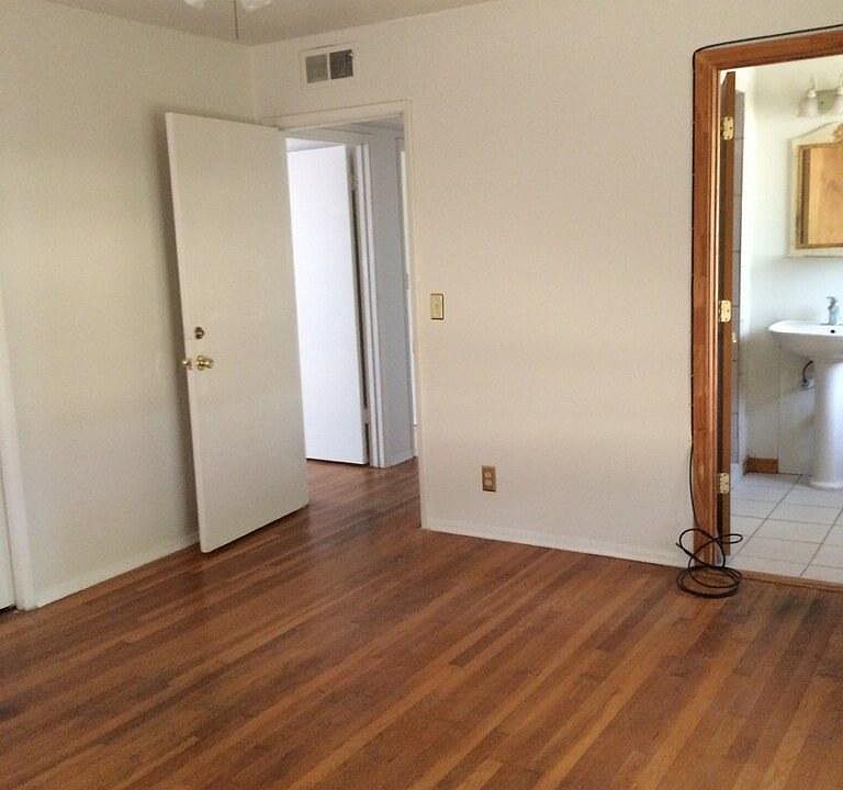 1st image of 314 Northaven St