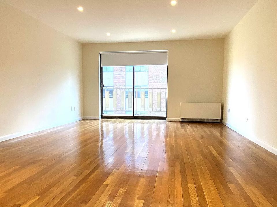 2nd image of 40 Williams St #200