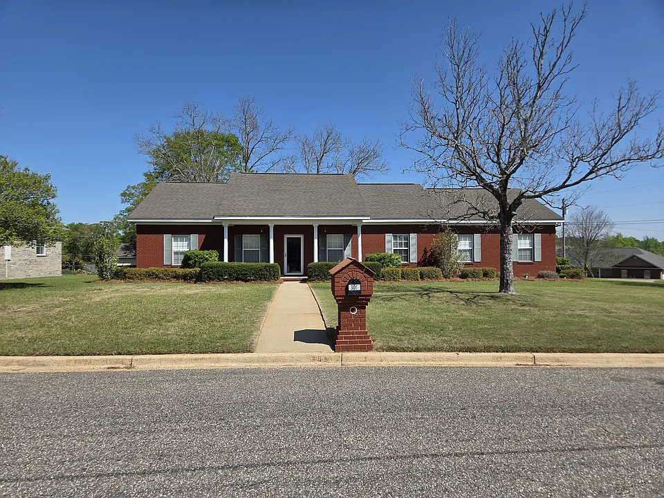 305 Candy Dr