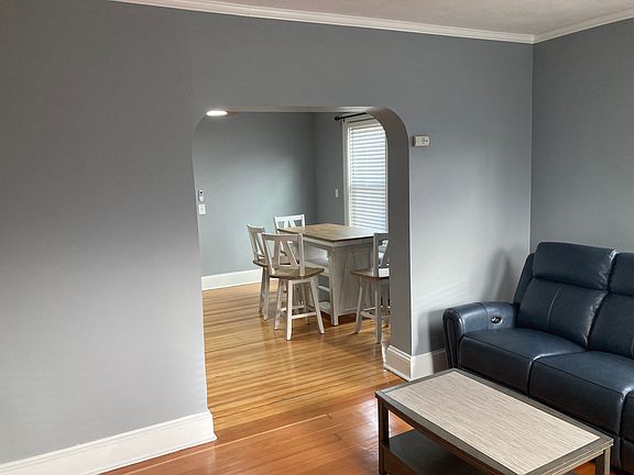 4th image of 80 Dartmouth St Floor 2