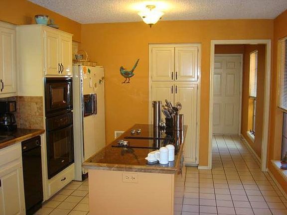 5th image of 631 Kings Mountain Dr