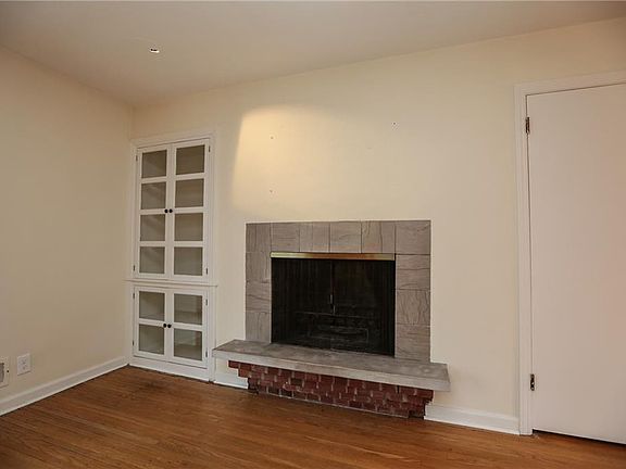 5th image of 6 Rollingwood Dr