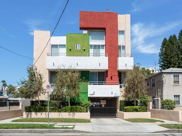 11037 Hartsook St, North Hollywood, CA