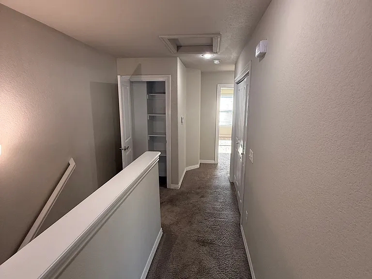 2734 W Kilimanjaro Way — Photo 8