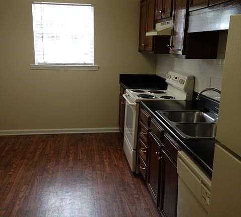 3rd image of 6710 Providence Square Dr APT 327