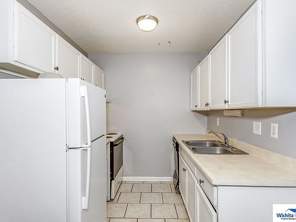 5th image of 3007-3009 Wilma St #108