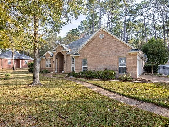 2nd image of 18165 Forest Glen Cir