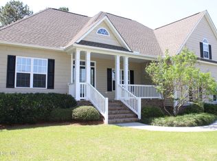 102 Serenity Ct, New Bern, NC 28560