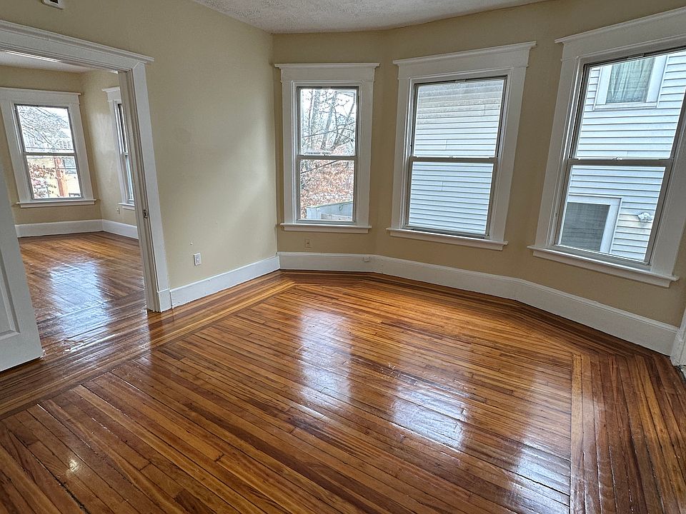 1st image of 534 Whalley Ave #2W