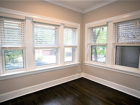 3rd image of 1604 W Berwyn Ave #1606