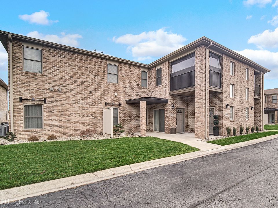 1st image of 1366 Parke Dr #0
