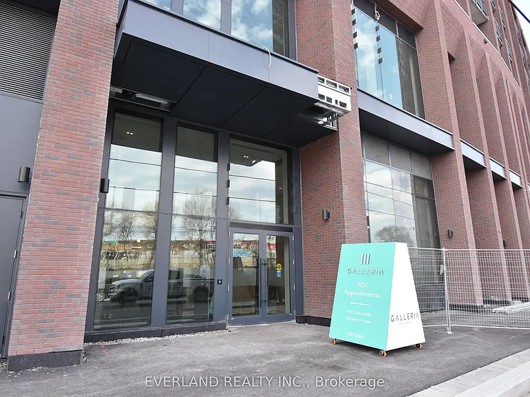 1185 Dupont St #1105 — Photo 2
