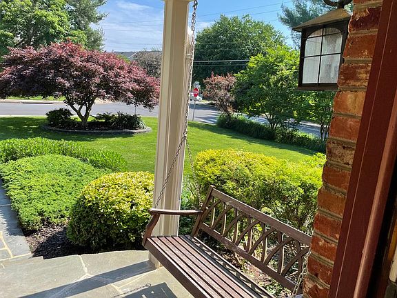 3rd image of 7000 Hamel Hill Ct