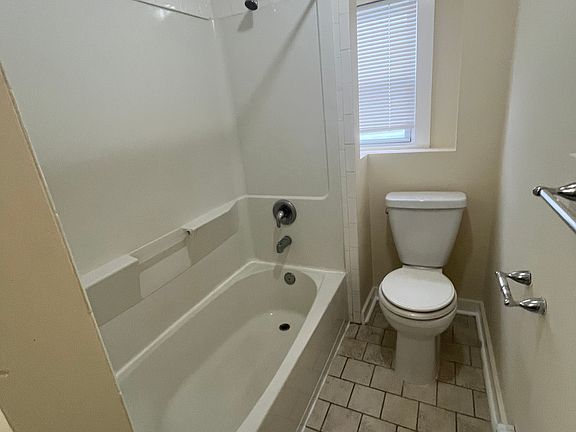 4th image of 115 Mechanic St #2