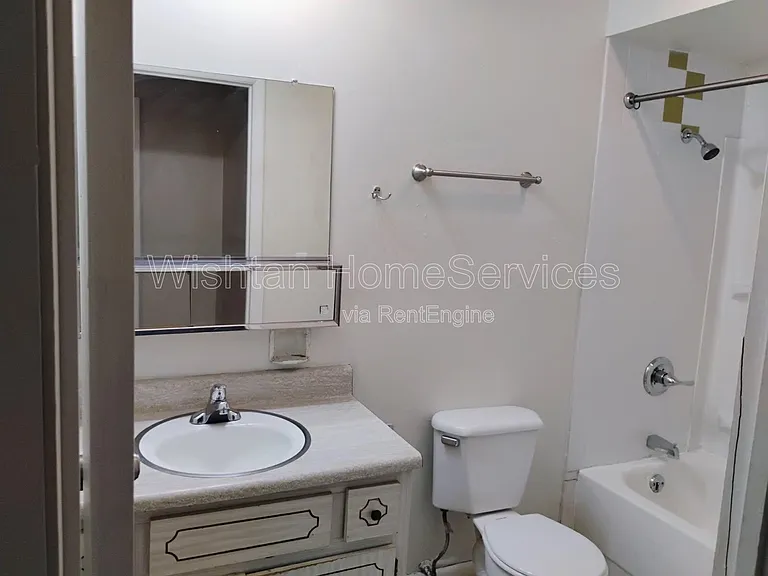 218 Charleston Blvd #5 — Photo 8