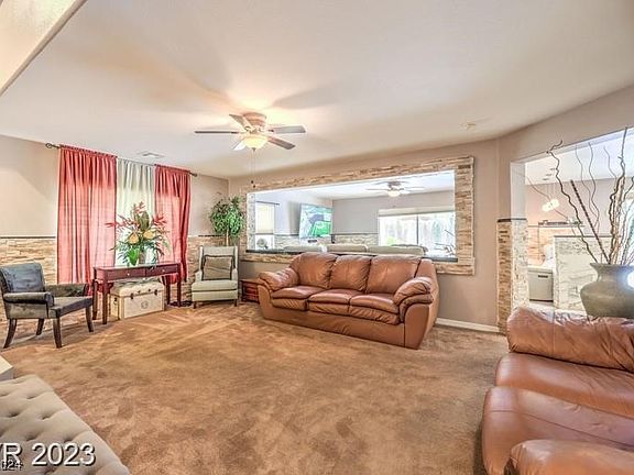 4th image of 10924 Royal Highlands St