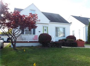 15418 Edgewood Ave, Maple Heights, OH