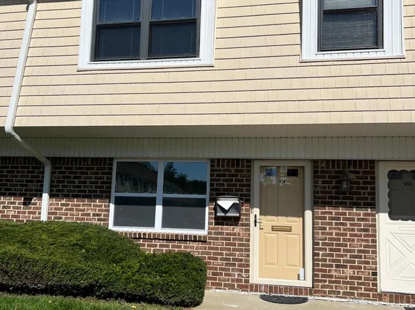 1414 Silver Ct, Hamilton, NJ 08690