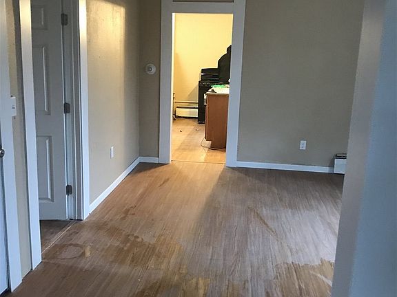 3rd image of 1016 15th St
