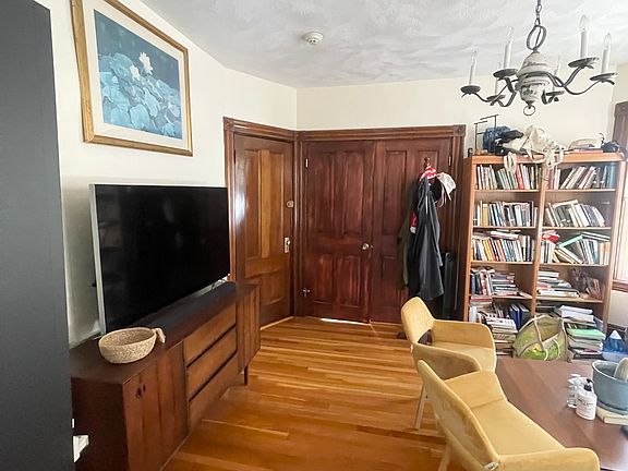 3rd image of 50 Chester Ave #1