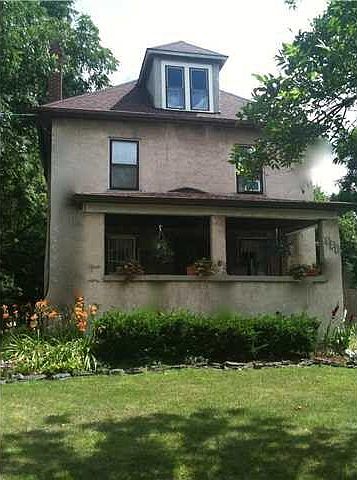 1st image of 371 N Main St