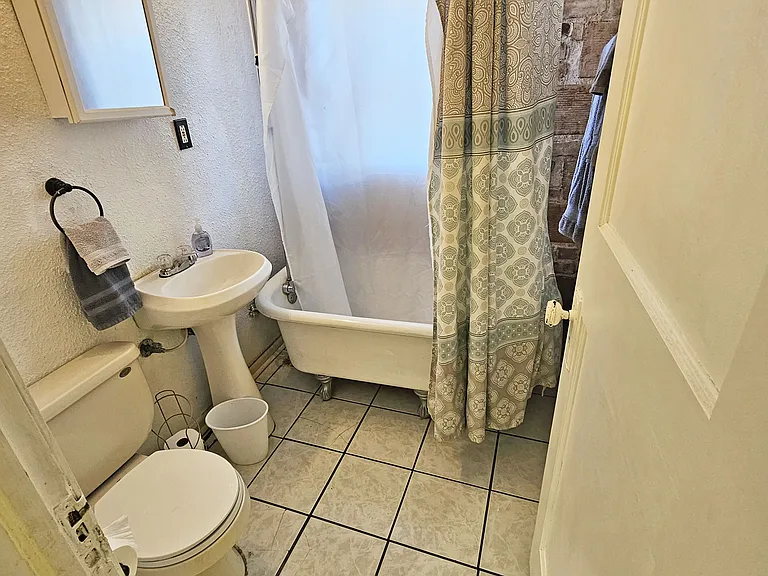 3418 Baltimore Ave #6 — Photo 9