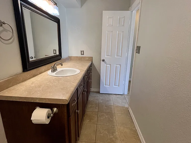 2107 NW 55th St — Photo 24