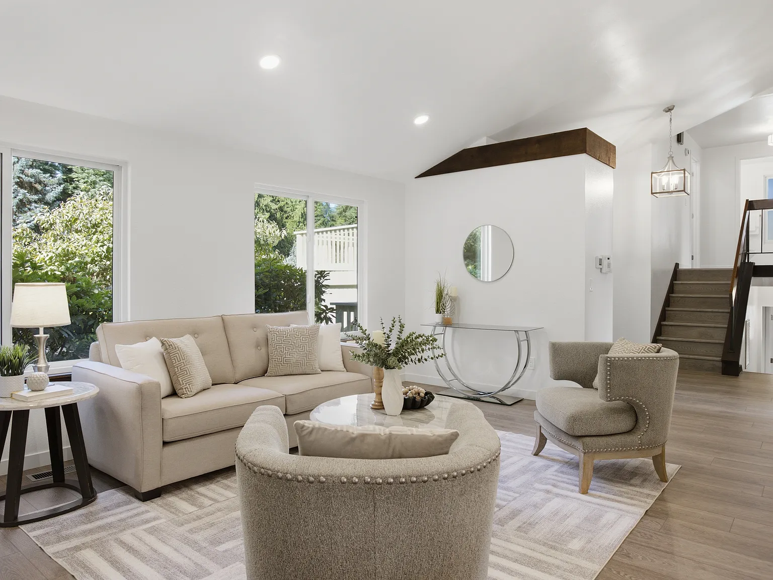 3 bed, 2.5 bath, 1950 sqft, $4,500 — Photo 4