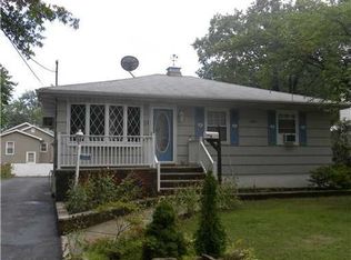 113 Fiume St, Iselin, NJ 08830