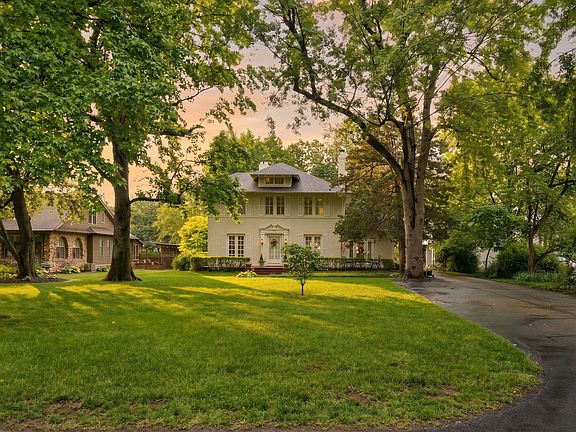 2nd image of 1463 E Meadowmere Street