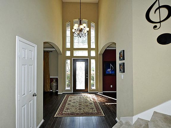 View of the foyer while facing the front door Prepare to be impressed. Elegant throughout!