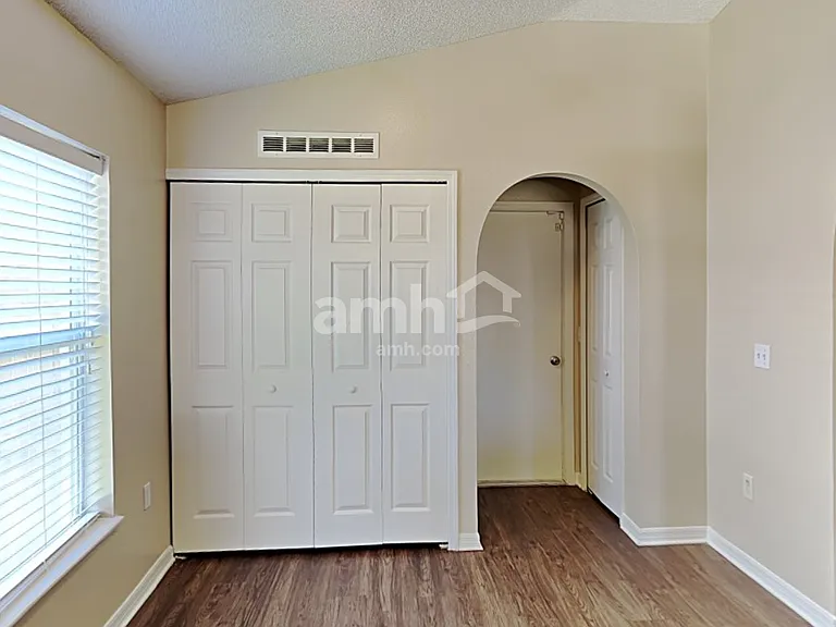 2948 Stonegate Ln — Photo 8