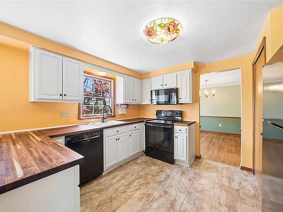 5th image of 3902 Glencoe Ct