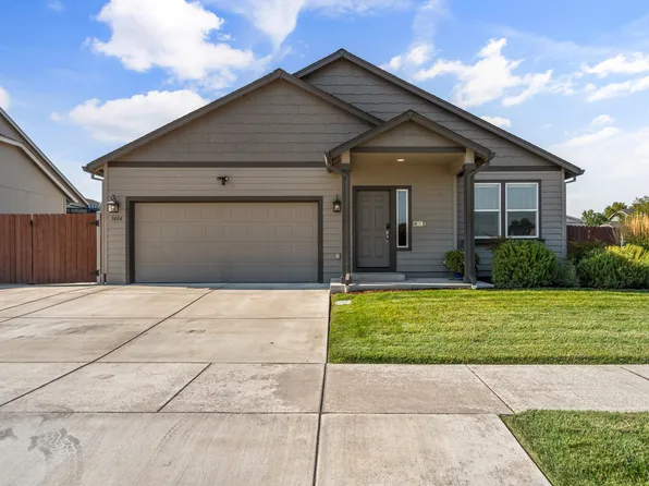 3404 Cascara St, Medford, OR 97504